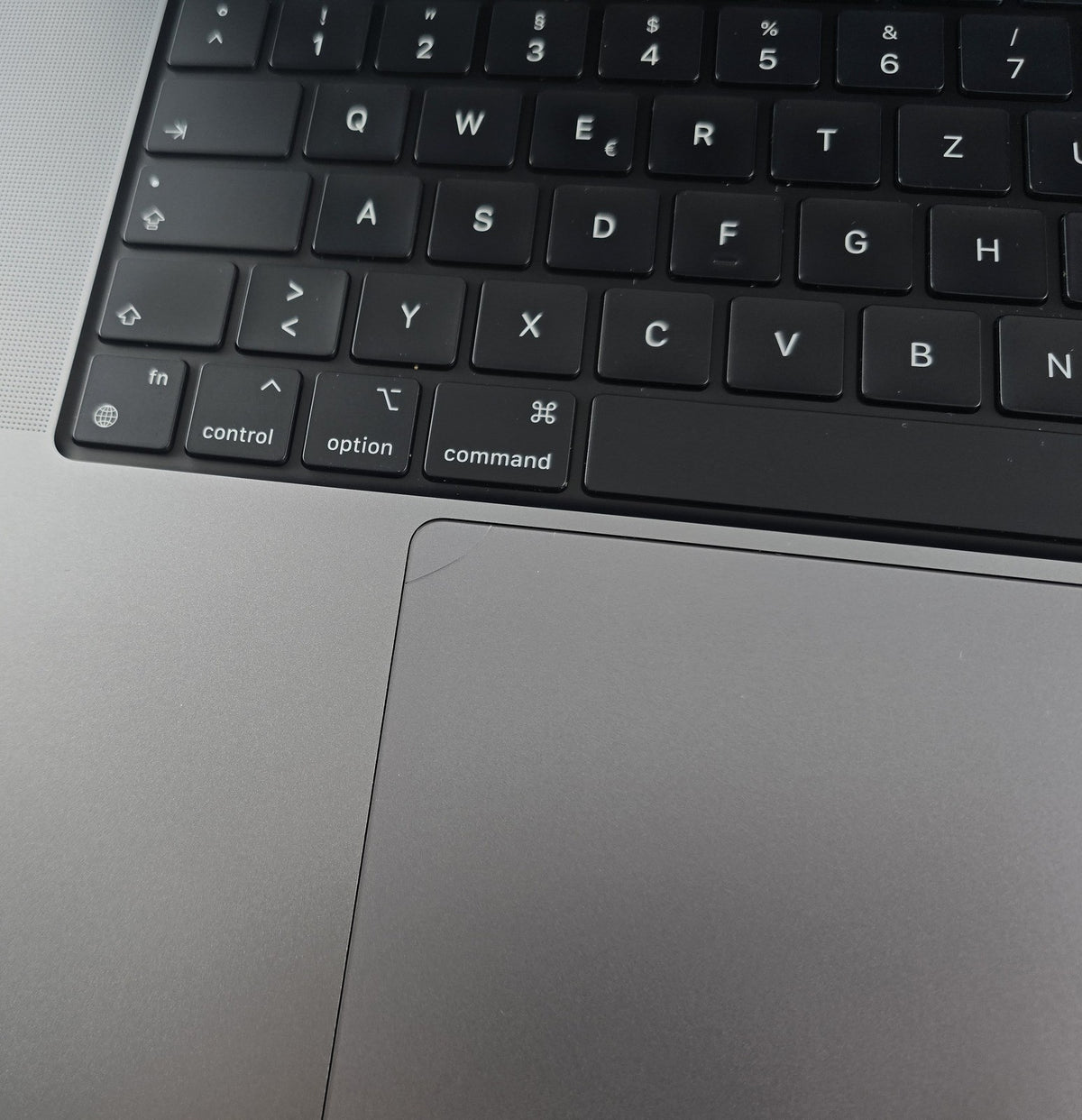 Apple MacBook Pro 16" M1 Pro 16GB 512GB SSD 2021 Space Grau #MB47