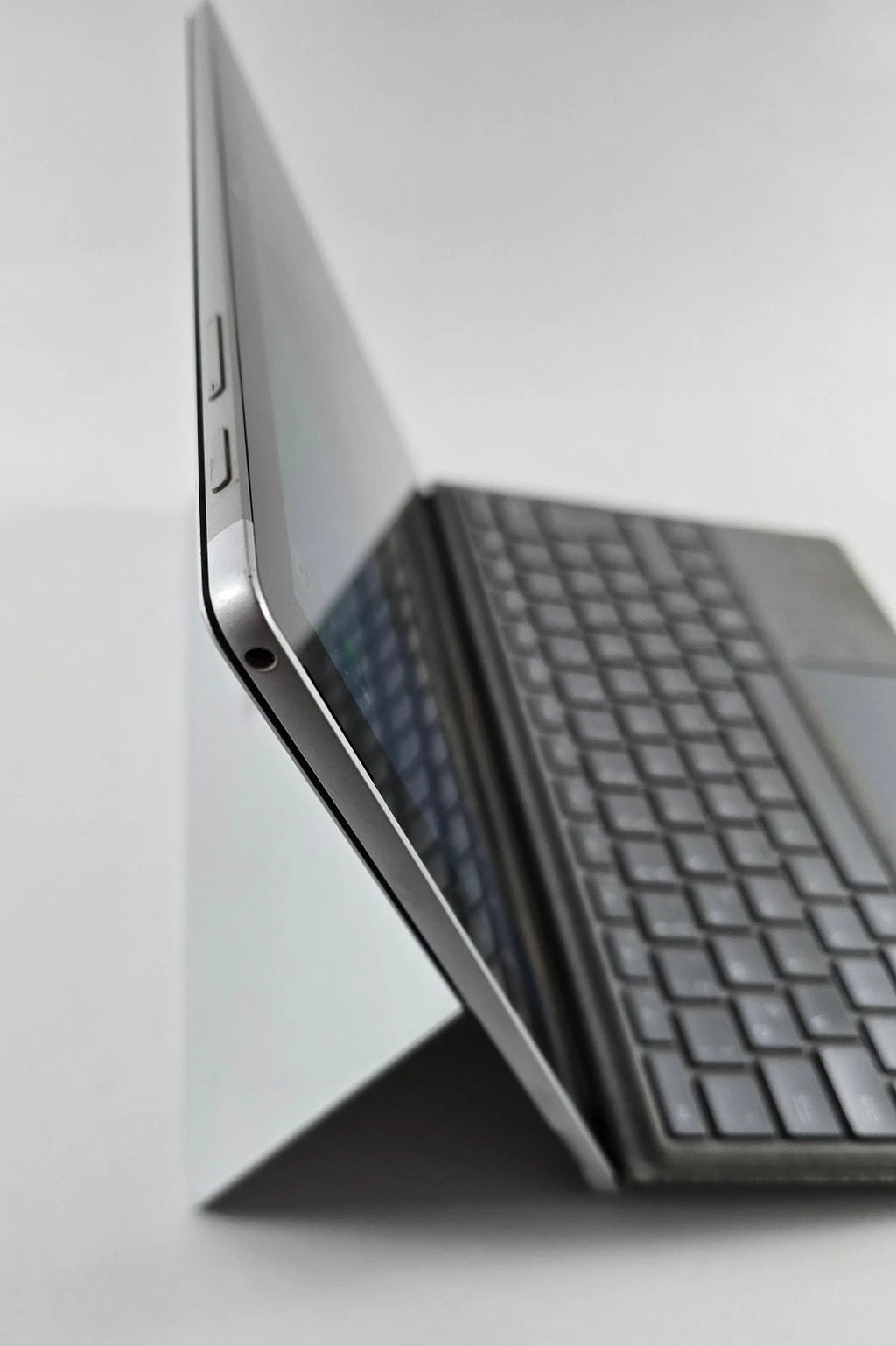 Microsoft Surface Pro 5 Intel i5-7300u 8GB 128GB 2K+ Display TOUCH #SB81