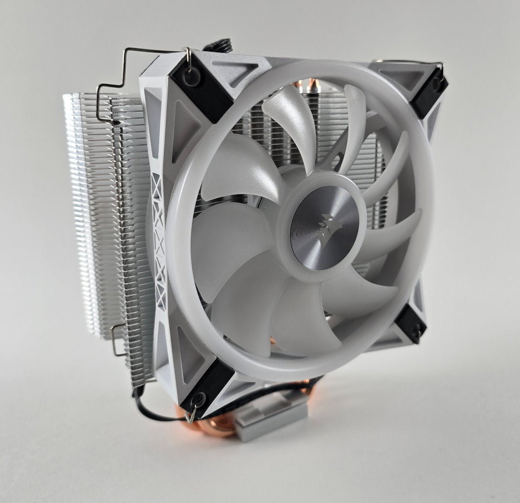 Silentmaxx CPU Kühler Sockel 115x 1200 mit Corsair Lüfter