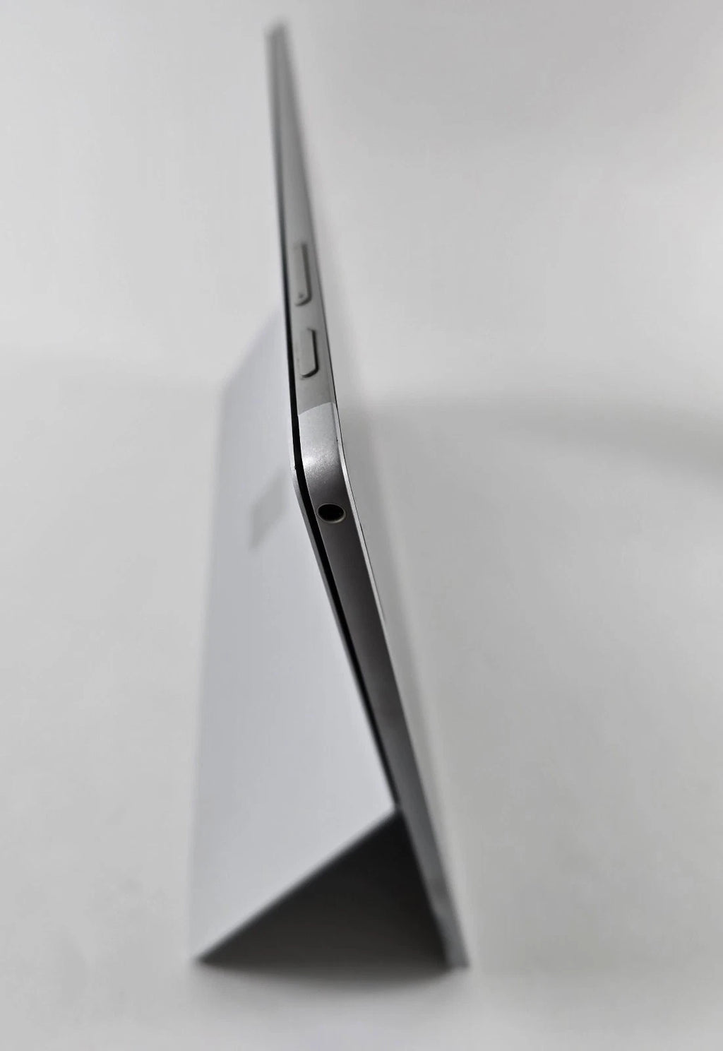 Microsoft Surface Pro 6 Core i5-8350U 12,3" 128GB SSD 8GB RAM – SKU SB18