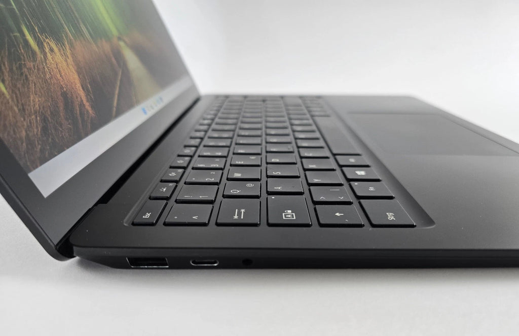 Microsoft Surface Laptop 4 i5-1145G7 16GB RAM 512GB SSD 13,5" – SKU Y2