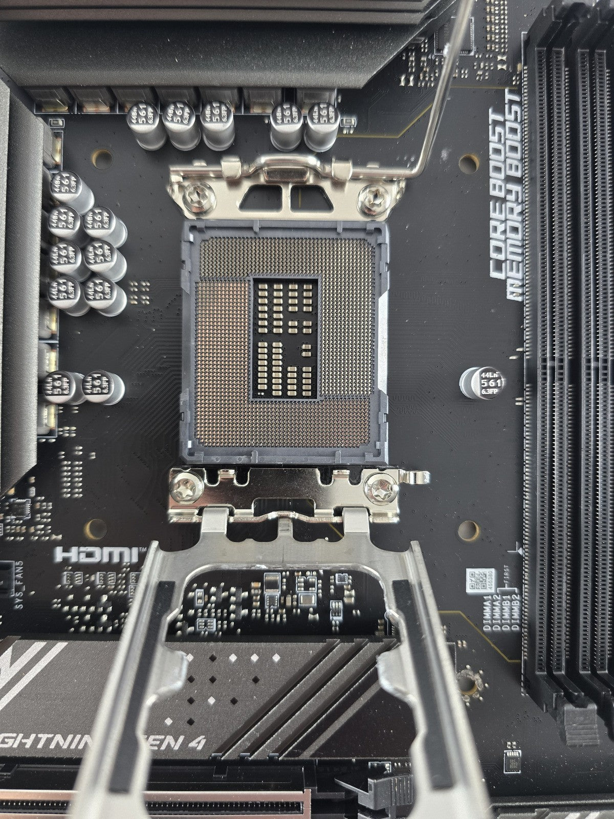 MSI B760 Gaming Plus WIFI Mainboard Intel B760 Sockel 1700 ATX DEFEKT #N5
