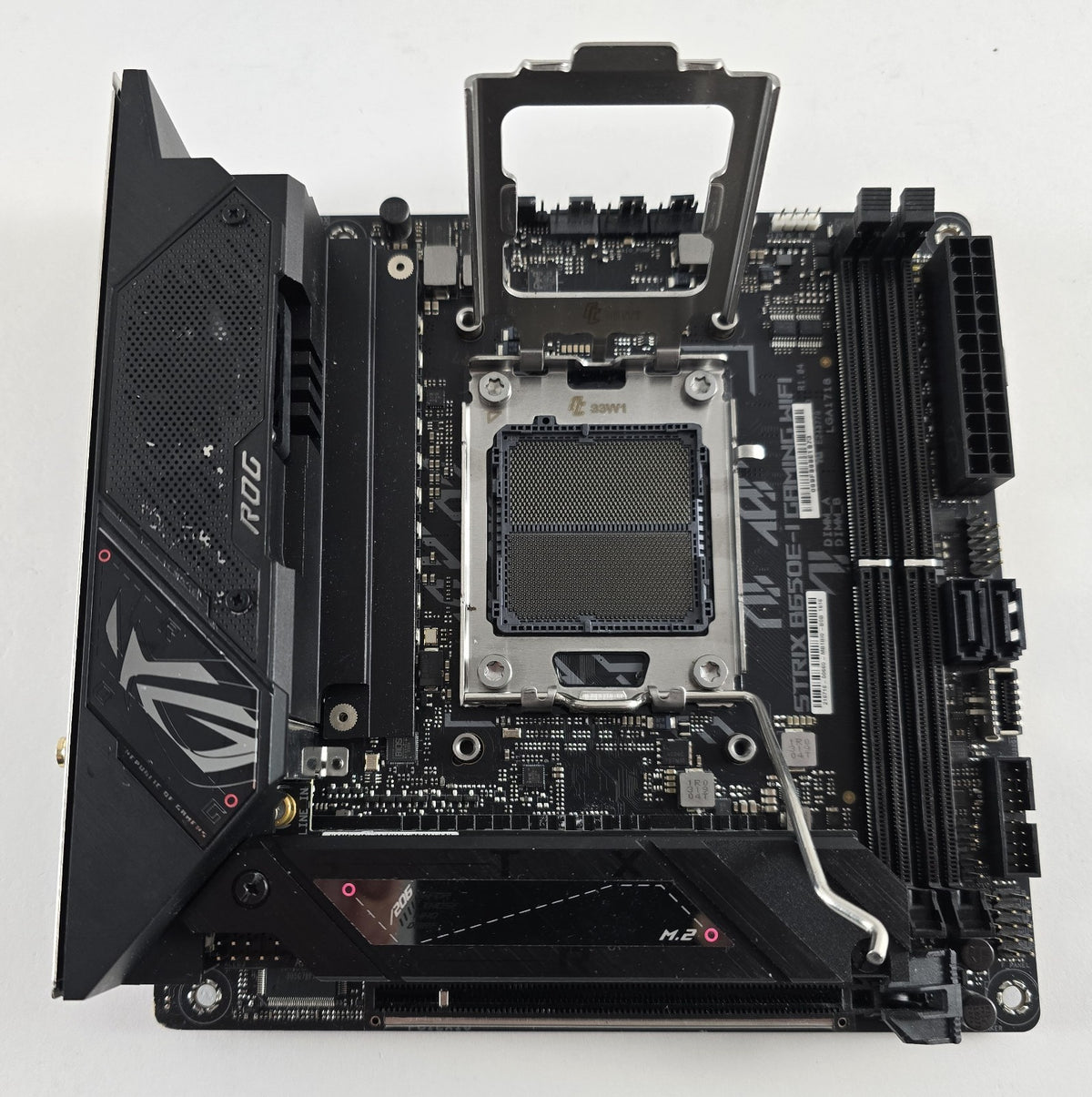 ASUS ROG Strix B650E-I Gaming WiFi AM5 Motherboard Mainboard #N26