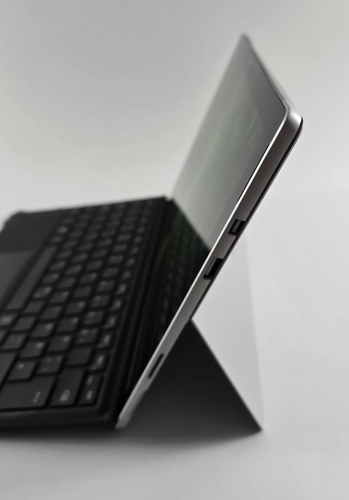 Microsoft Surface Pro 6 Core i5-8350U 12,3" 128GB SSD 8GB RAM – SKU SB29