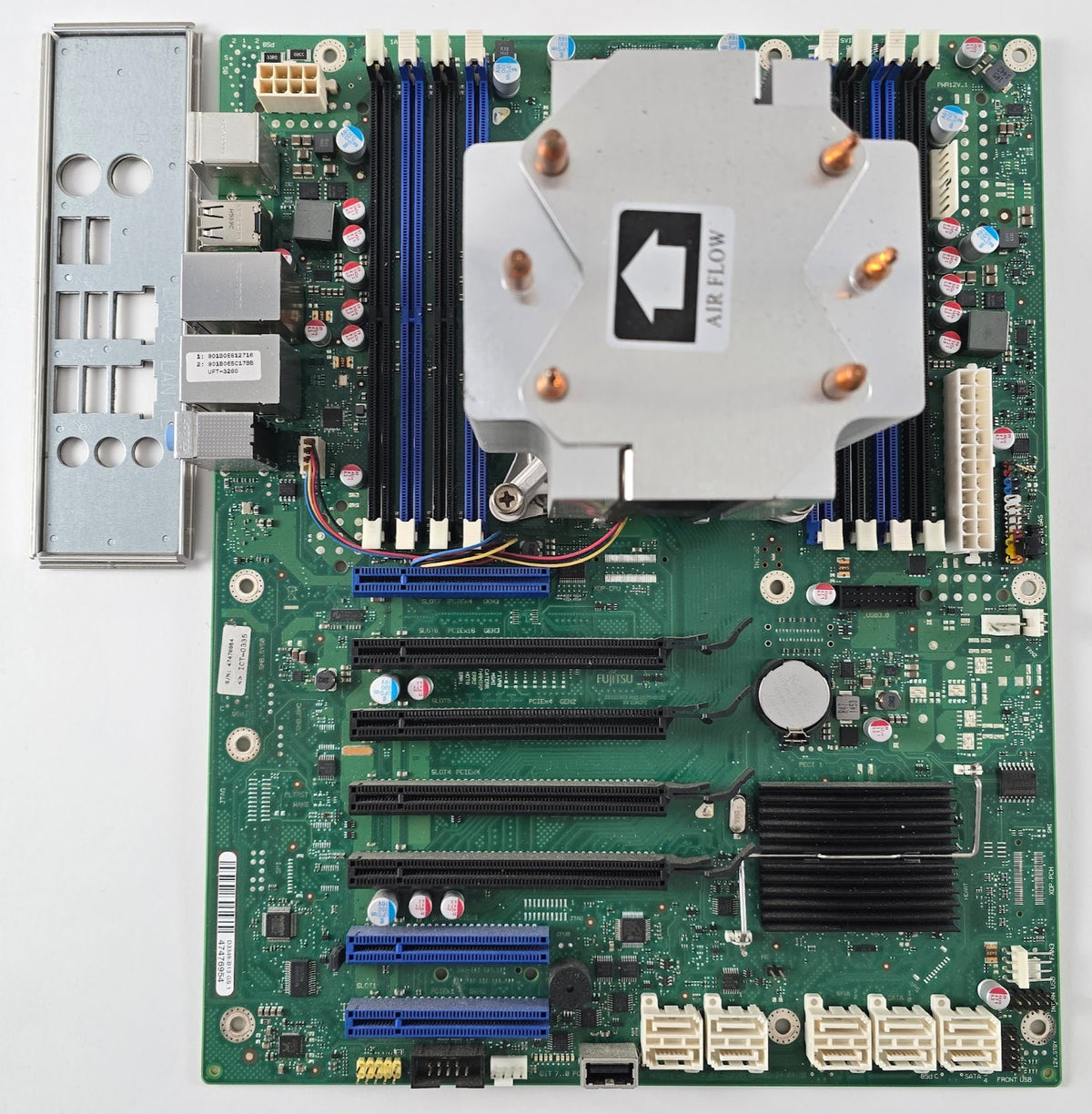 Fujitsu D3348-B13-GS1 Intel C612 Mainboard ATX Sockel 2011-3 + CPU