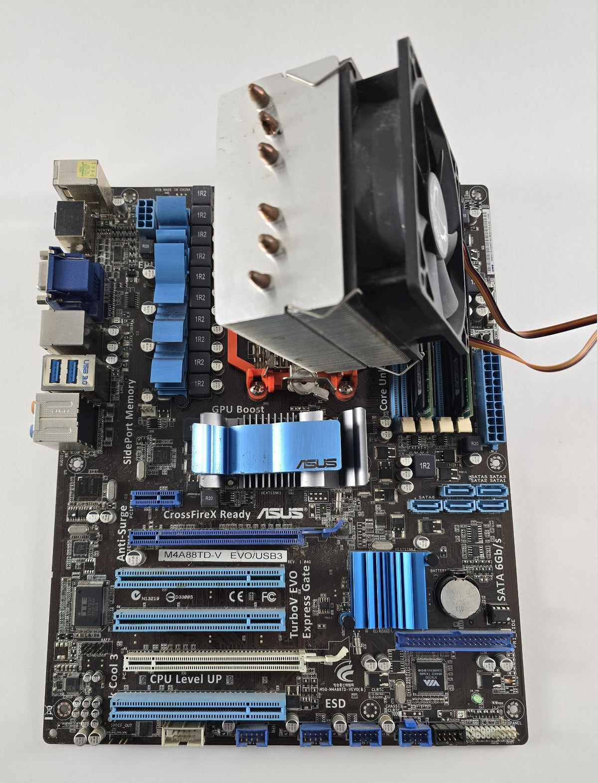 Aufrüstset ASUS M4A88TD-V EVO/USB3 + AMD Phenom II X6 1055T + 8GB DDR3 #Z303