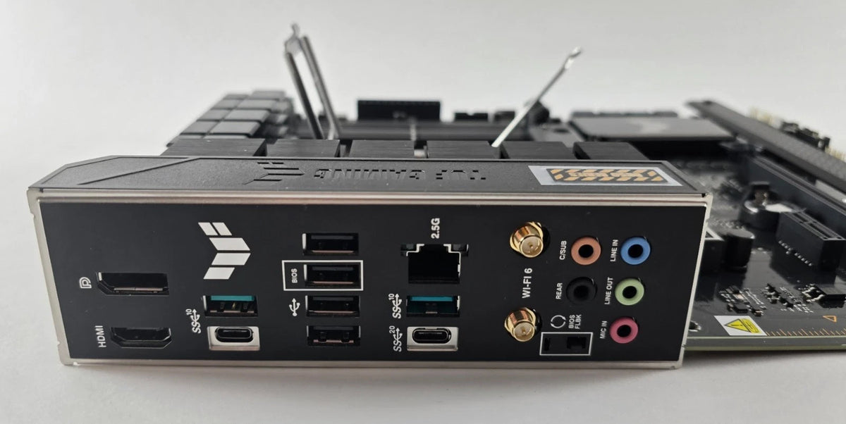 ASUS TUF GAMING B650-PLUS Mainboard AM5 ATX DDR5 PCIe 5.0 M.2 WiFi DEFEKT #MB79
